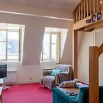 Charming Studio Mezzanine Near Arc De Triomphe